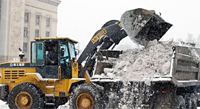 Уборка снега - является одной из очень востребованных услуг в зимний период. Закажите вывоз и уборку снега в компании ВЛ-Транс